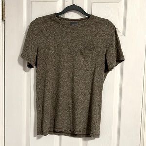 DENVER HAYES | Men’s Heather Brown T-Shirt